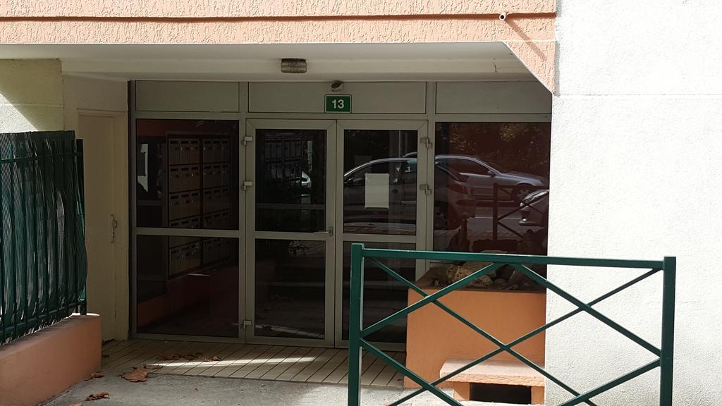 Appartamento Le Marnois-Gare Noisy-le-Grand Esterno foto